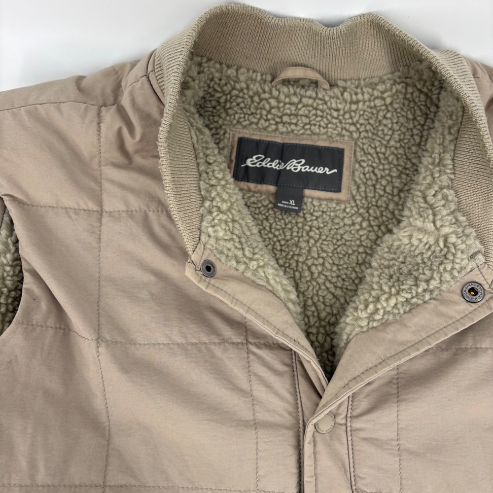 Eddie Bauer Mens XL Tan Quilted Sherpa Lined Insulated Snap Front Vest D3251746